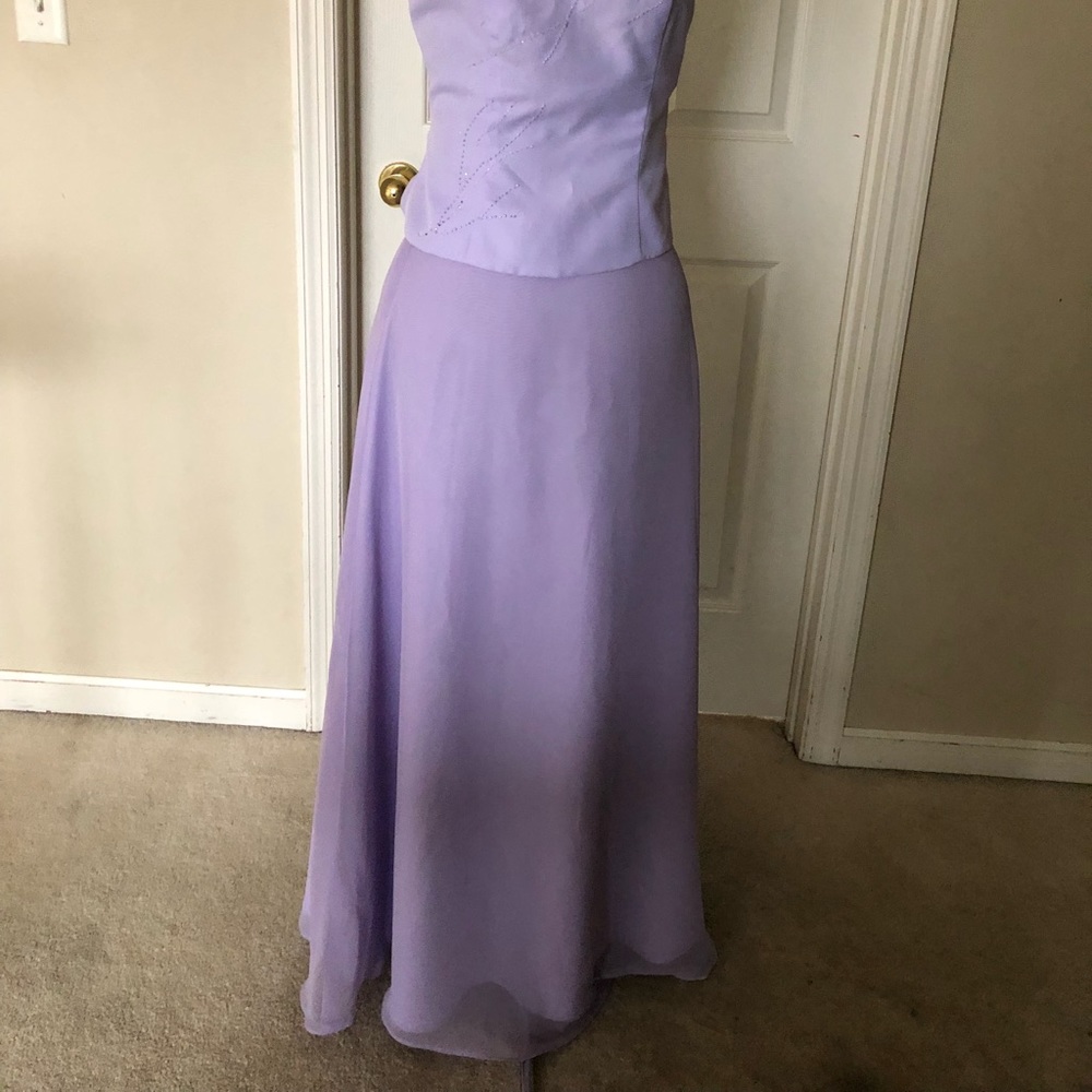 Lavender 2 piece outfit - Picture 4 of 4